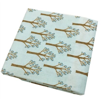 Vải làm Quilt - ghép vải - tấm 100 x 110 họa tiết cây nền xanh nhạt