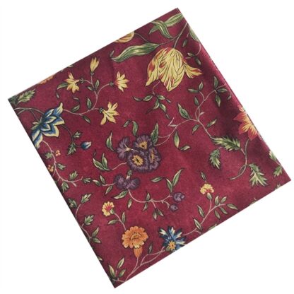 Vải làm Quilt - ghép vải - tấm 50x55 cm hoa leo vàng tím nền đỏ trầm