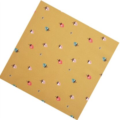 Vải làm Quilt - ghép vải - tấm 50x55 quả dâu nhỏ nền vàng mù tạt