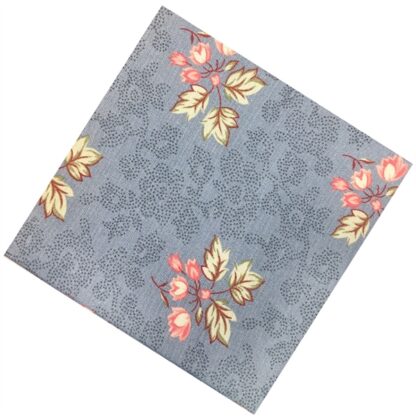 Vải làm Quilt - ghép vải - tấm 50x55 cm cành lá hoa đỏ nền xanh biển ghi in lá chìm