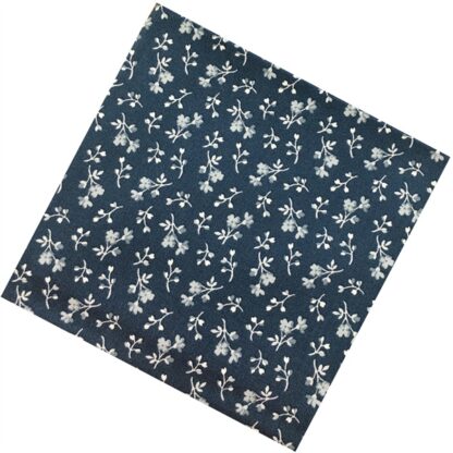 Vải làm Quilt - ghép vải - tấm 50x110 cm cành hoa nhí nhỏ nền navy