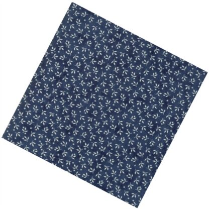 Vải làm Quilt - ghép vải - tấm 50x110 cm lá trắng nhỏ nền navy