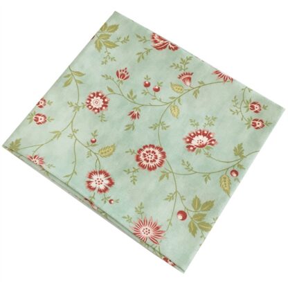 Vải làm Quilt - ghép vải - tấm 50x55 cm Hoa cẩm chướng nền xanh ngọc