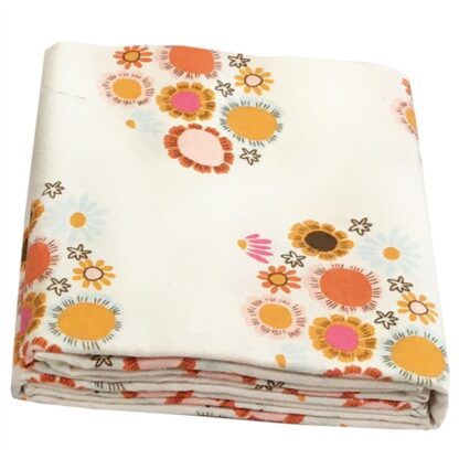 Vải làm Quilt - ghép vải - tấm 100 x 110 cm họa tiết chùm hoa nền kem